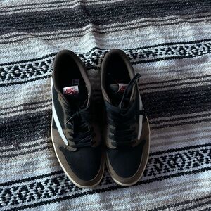 Mocha Travis scott lows